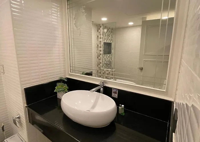 Vibrant Retreat 6 Mins Walk Bts Nana, 1br アパート *