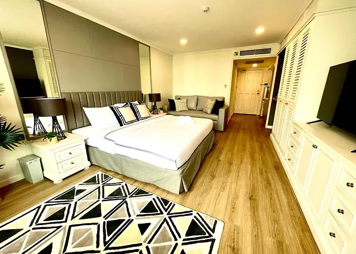 アパート Vibrant Retreat 6 Mins Walk Bts Nana, 1br バンコク都