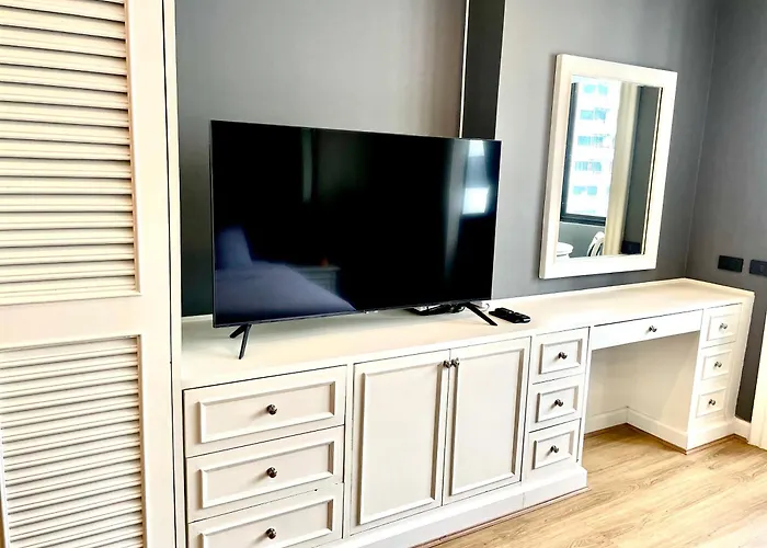Vibrant Retreat 6 Mins Walk Bts Nana, 1br アパート バンコク都